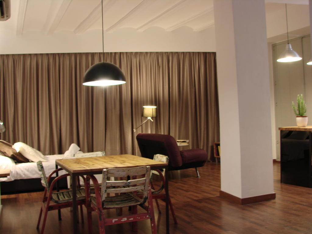 Las Coles Apartasuites Xàtiva الغرفة الصورة